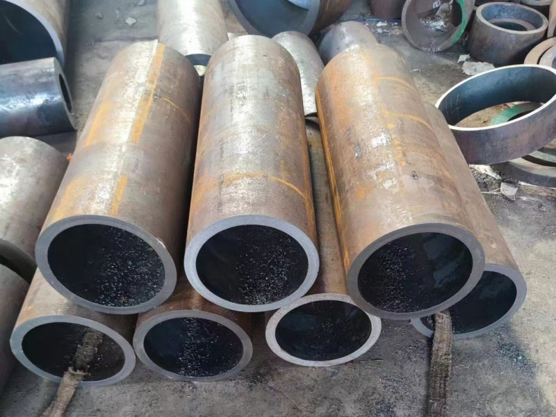 杜尔伯特12Cr1MovG无缝钢管切割
